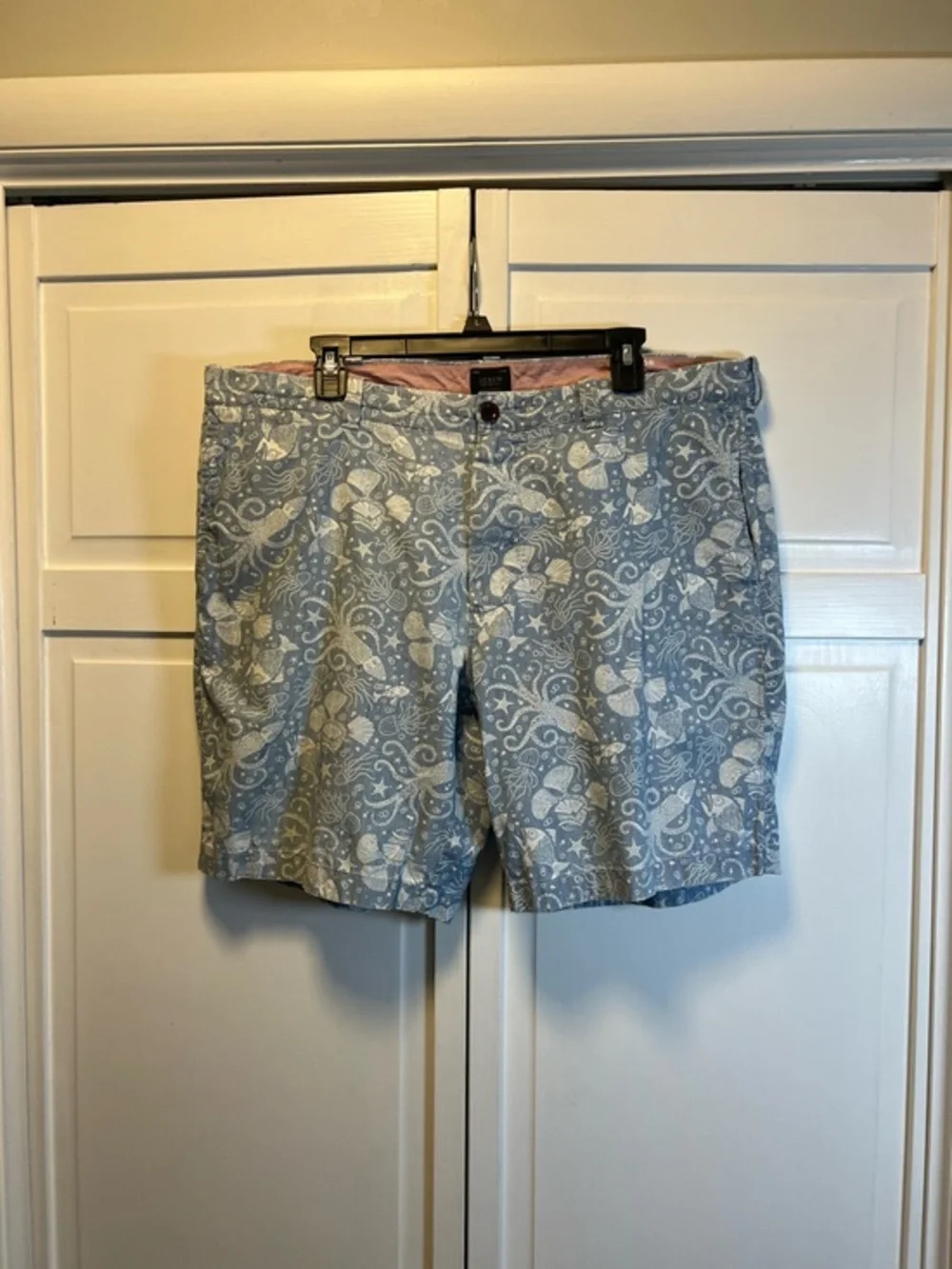 J. Crew Men’s Sea Creature Print Cotton Shorts Size 38 Color Blue/White